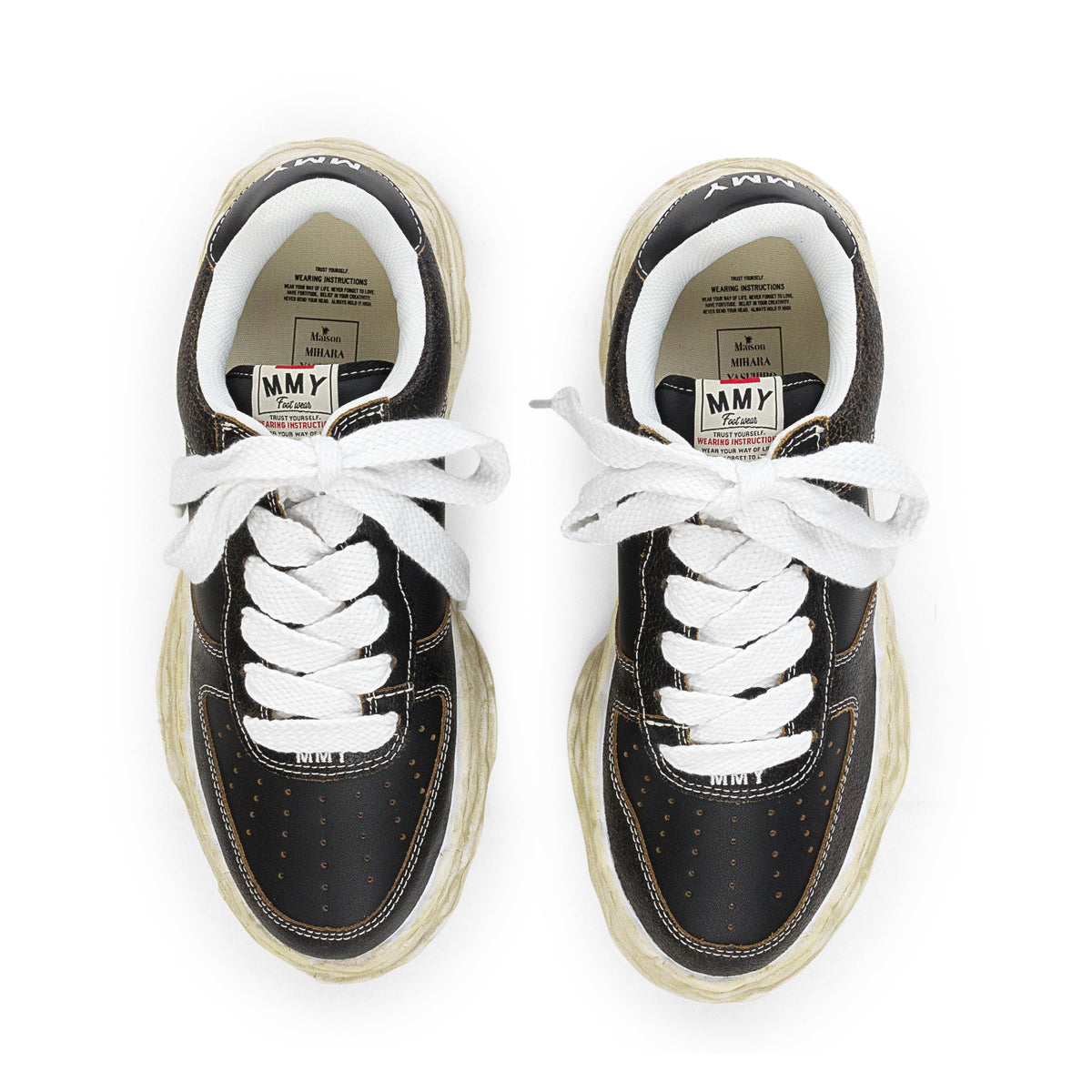 WAYNE LOW CRACKING BLACK LOW-TOP SNEAKER