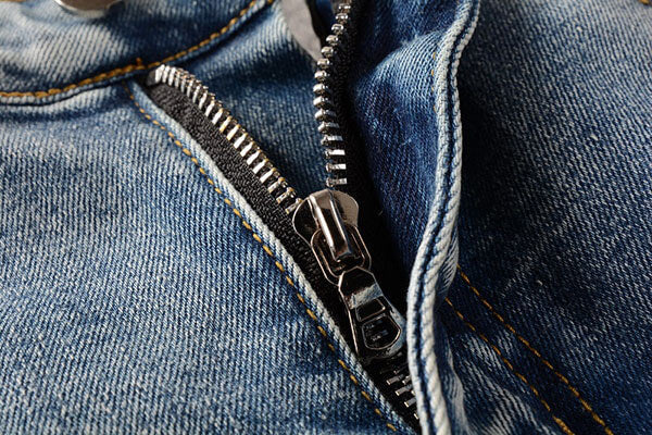 AMIRI Destroyed Jean #828