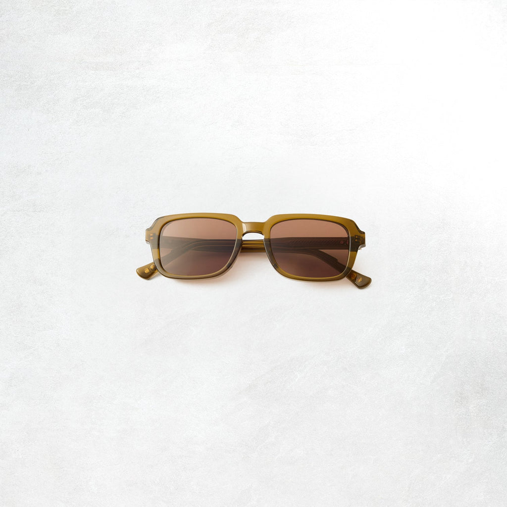 Oscar Deen Nelson: Pond / Chocolate Brown