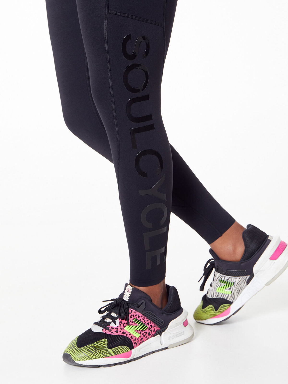 PODIUM POCKET TIGHT