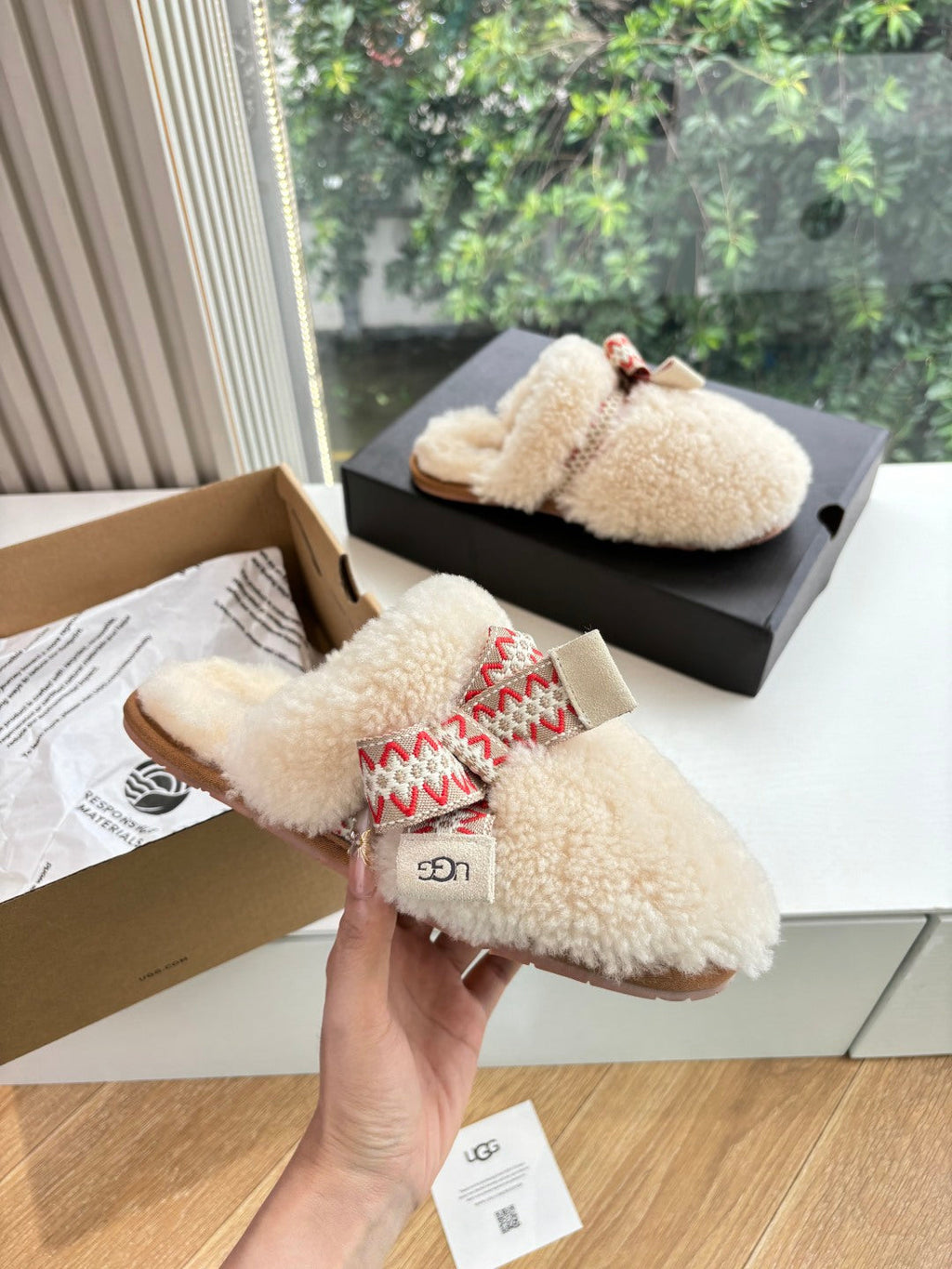 UGG Autumn/Winter Wool Slippers