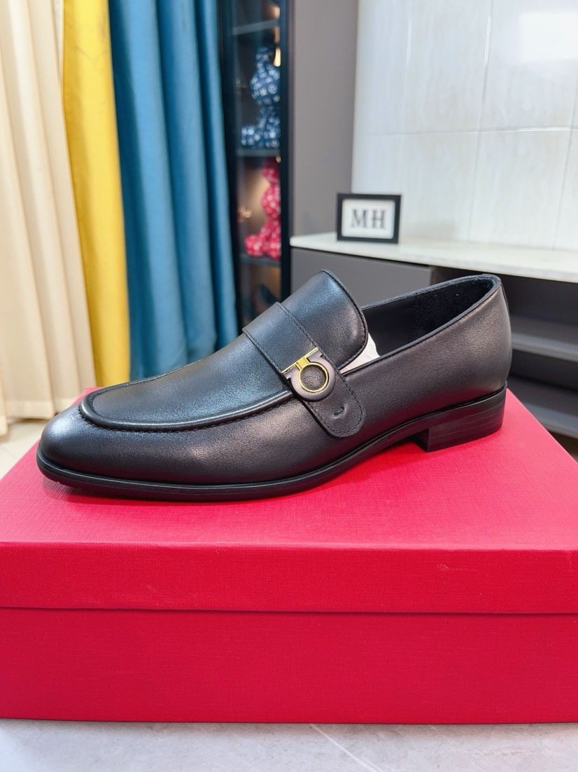 Ferragamo Black Ring-Detail Loafers