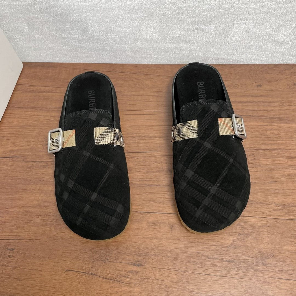 Burberry Men's Patterned Slip-On Sandals