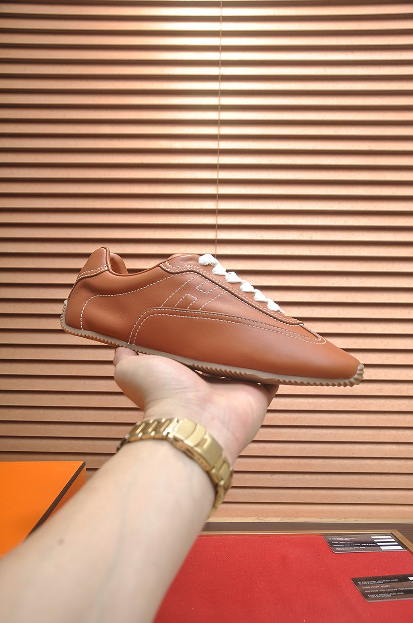 Hermès Low-Top Lace-Up Sneakers